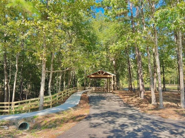 302 County Road 6613, Dayton, TX 77535