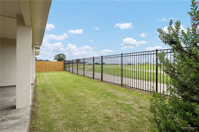2413 S Cartier Drive, Edinburg, TX 78542