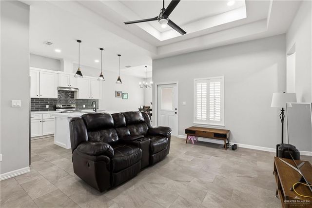 2413 S Cartier Drive, Edinburg, TX 78542