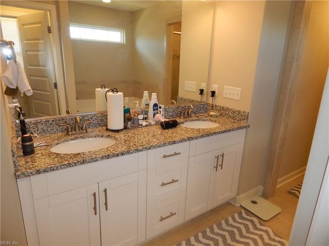 4844 Beamon RD, Norfolk, VA 23513