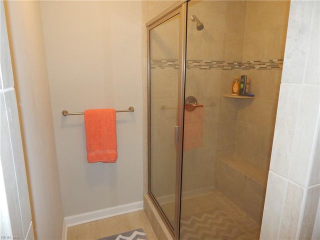 4844 Beamon RD, Norfolk, VA 23513