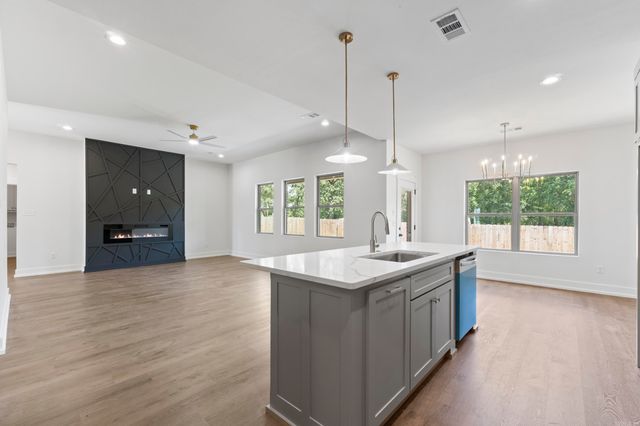 14 Morning Sun Cove, Greenbrier, AR 72058