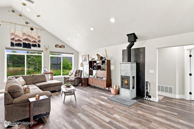1435 S Andre Circle, Palmer, AK 99645