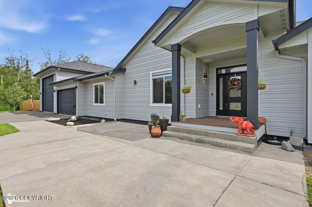 1435 S Andre Circle, Palmer, AK 99645