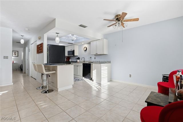 1113 Cape Coral PKWY W 102, Cape Coral, FL 33914