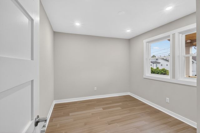 2725 Herman St, Nashville, TN 37208