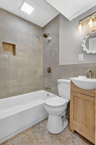 2725 Herman St, Nashville, TN 37208