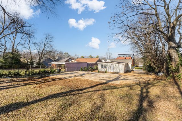 2725 Herman St, Nashville, TN 37208