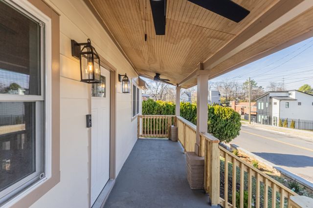 2725 Herman St, Nashville, TN 37208