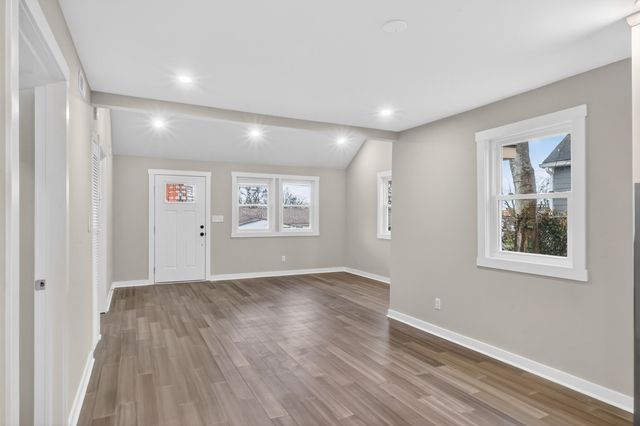 2725 Herman St, Nashville, TN 37208