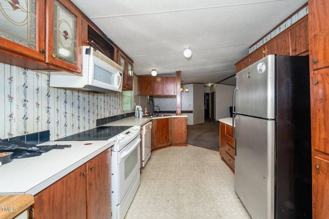 1034 Apple Blossom Lane, Burlington, NC 27217