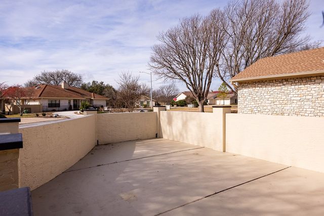 522 Preston Trail, Kerrville, TX 78028