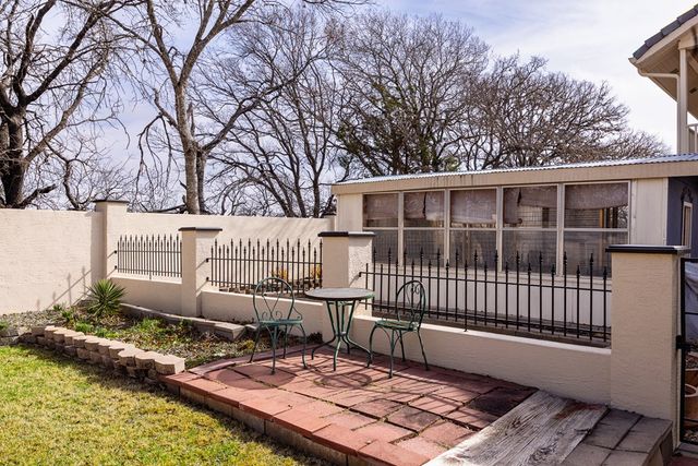 522 Preston Trail, Kerrville, TX 78028