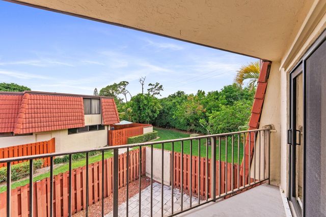 3874 VICTORIA Drive, West Palm Beach, FL 33406