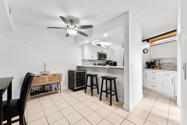 3874 VICTORIA Drive, West Palm Beach, FL 33406