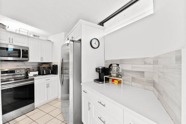 3874 VICTORIA Drive, West Palm Beach, FL 33406