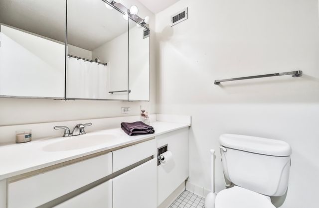 440 N Wabash Avenue 1510, Chicago, IL 60611