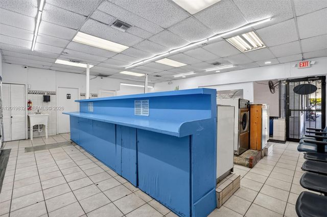 Coin Laundry for Sale on Palm Ave Hialeah, Hialeah, FL 33010