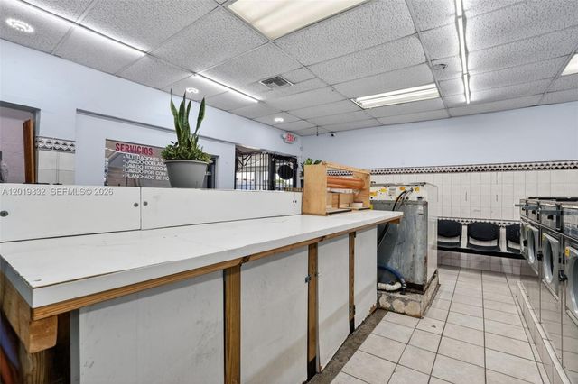 Coin Laundry for Sale on Palm Ave Hialeah, Hialeah, FL 33010
