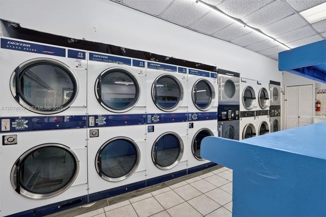 Coin Laundry for Sale on Palm Ave Hialeah, Hialeah, FL 33010
