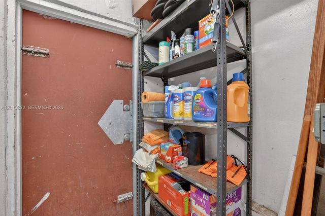 Coin Laundry for Sale on Palm Ave Hialeah, Hialeah, FL 33010