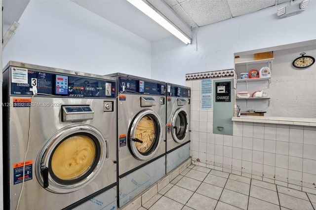 Coin Laundry for Sale on Palm Ave Hialeah, Hialeah, FL 33010