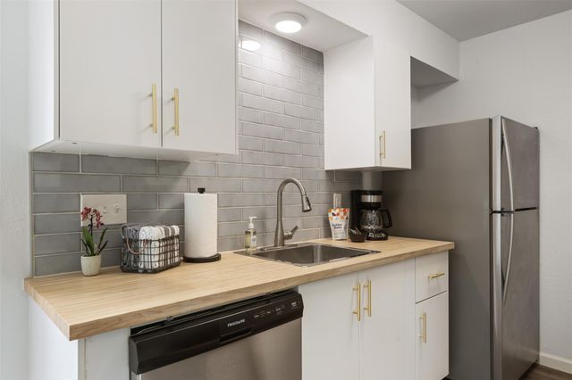 802 Ramble LN, Austin, TX 78745