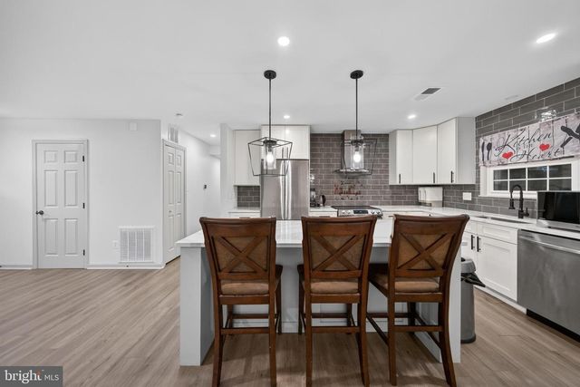 1314 E HOLLY AVE, Sterling, VA 20164