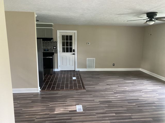 917 Madison St, Manchester, TN 37355
