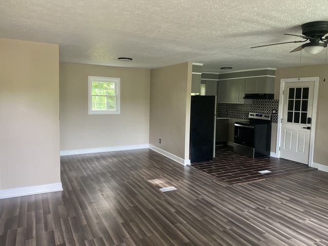 917 Madison St, Manchester, TN 37355
