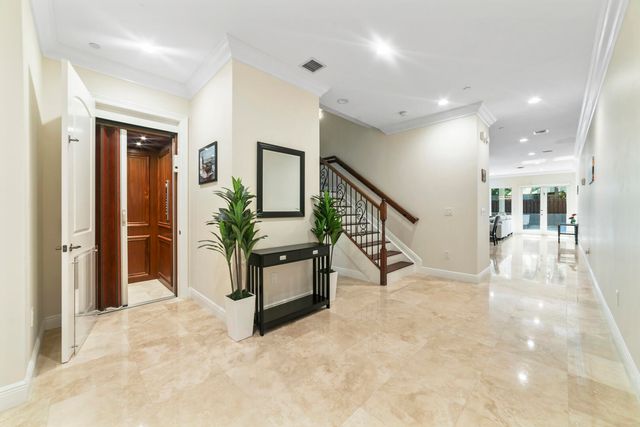 1849 NE 26TH 2, Fort Lauderdale, FL 33305