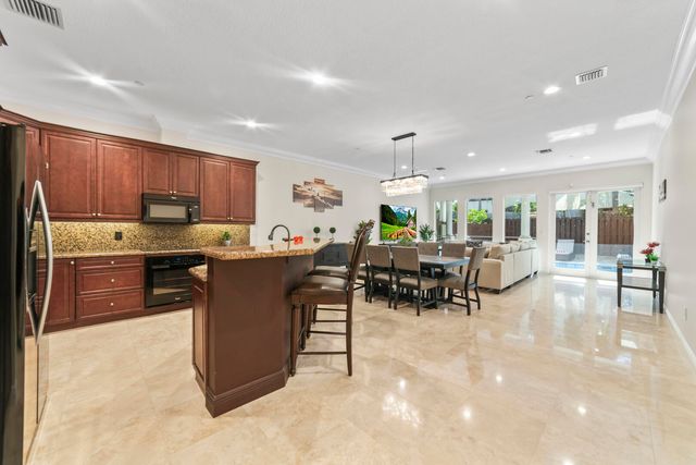 1849 NE 26TH 2, Fort Lauderdale, FL 33305