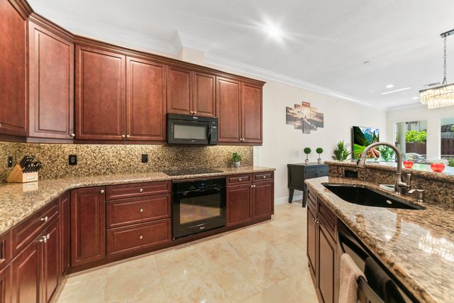 1849 NE 26TH 2, Fort Lauderdale, FL 33305