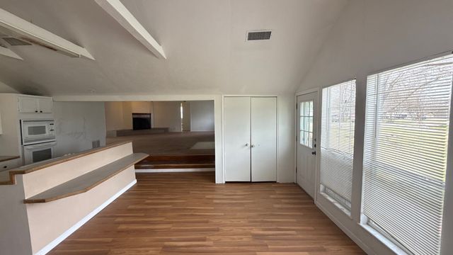 201 E Hubbard Street, Josephine, TX 75173