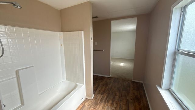 201 E Hubbard Street, Josephine, TX 75173