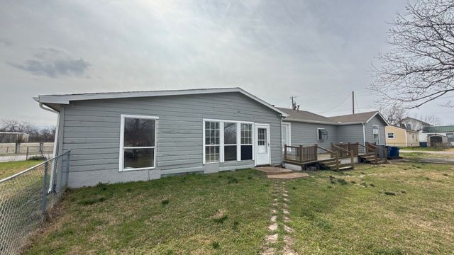 201 E Hubbard Street, Josephine, TX 75173