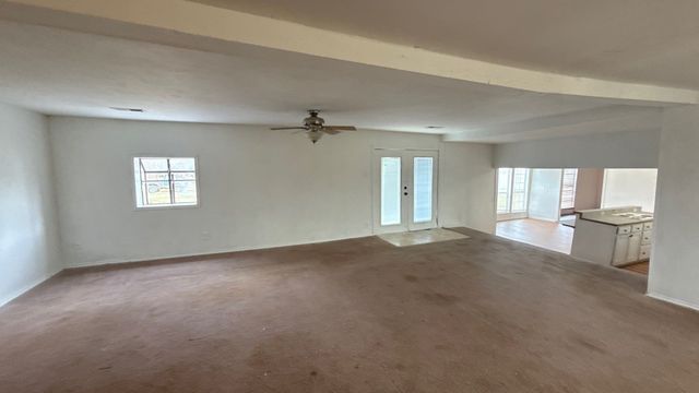 201 E Hubbard Street, Josephine, TX 75173