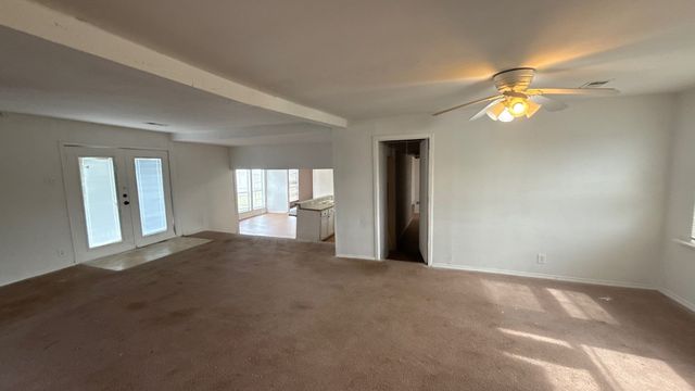 201 E Hubbard Street, Josephine, TX 75173