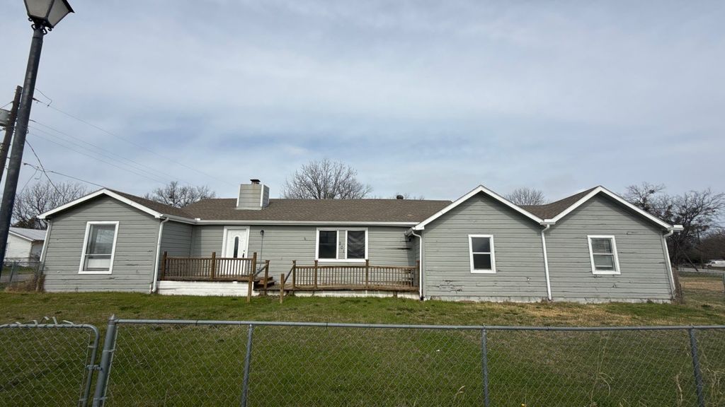 201 E Hubbard Street, Josephine, TX 75173