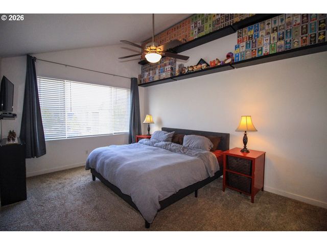 822 S 22ND Ave, Cornelius, OR 97113