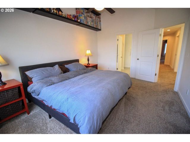 822 S 22ND Ave, Cornelius, OR 97113
