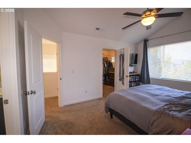 822 S 22ND Ave, Cornelius, OR 97113
