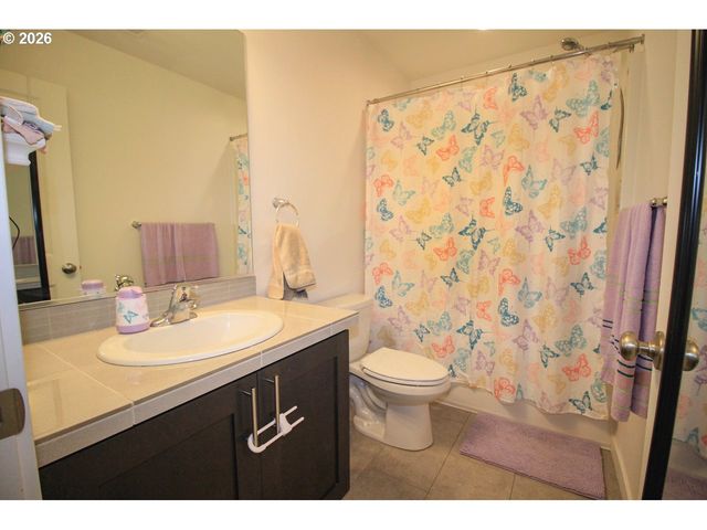 822 S 22ND Ave, Cornelius, OR 97113