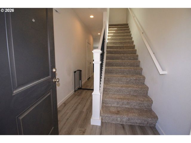 822 S 22ND Ave, Cornelius, OR 97113