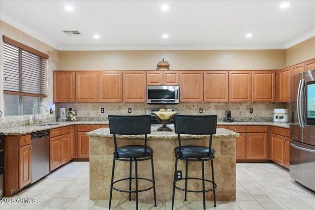 2414 W FLORENTINE Road, Phoenix, AZ 85086