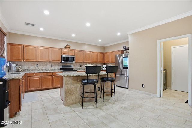 2414 W FLORENTINE Road, Phoenix, AZ 85086