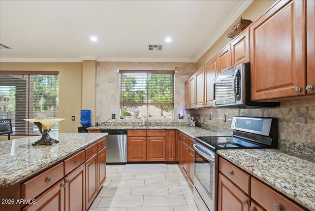 2414 W FLORENTINE Road, Phoenix, AZ 85086