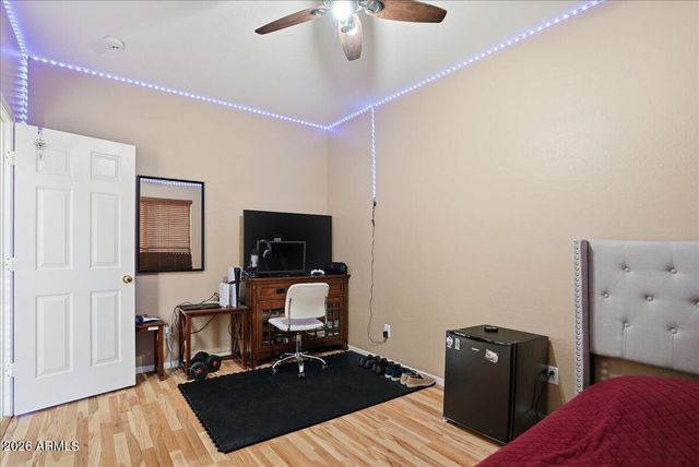 2414 W FLORENTINE Road, Phoenix, AZ 85086