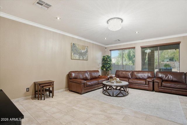 2414 W FLORENTINE Road, Phoenix, AZ 85086