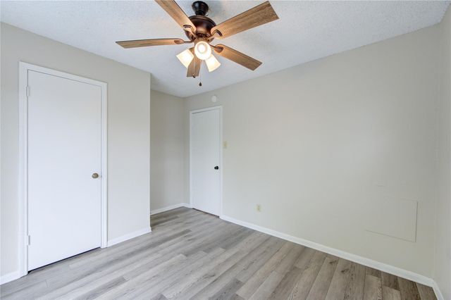 112 Begonia Lane, Highlands, TX 77562